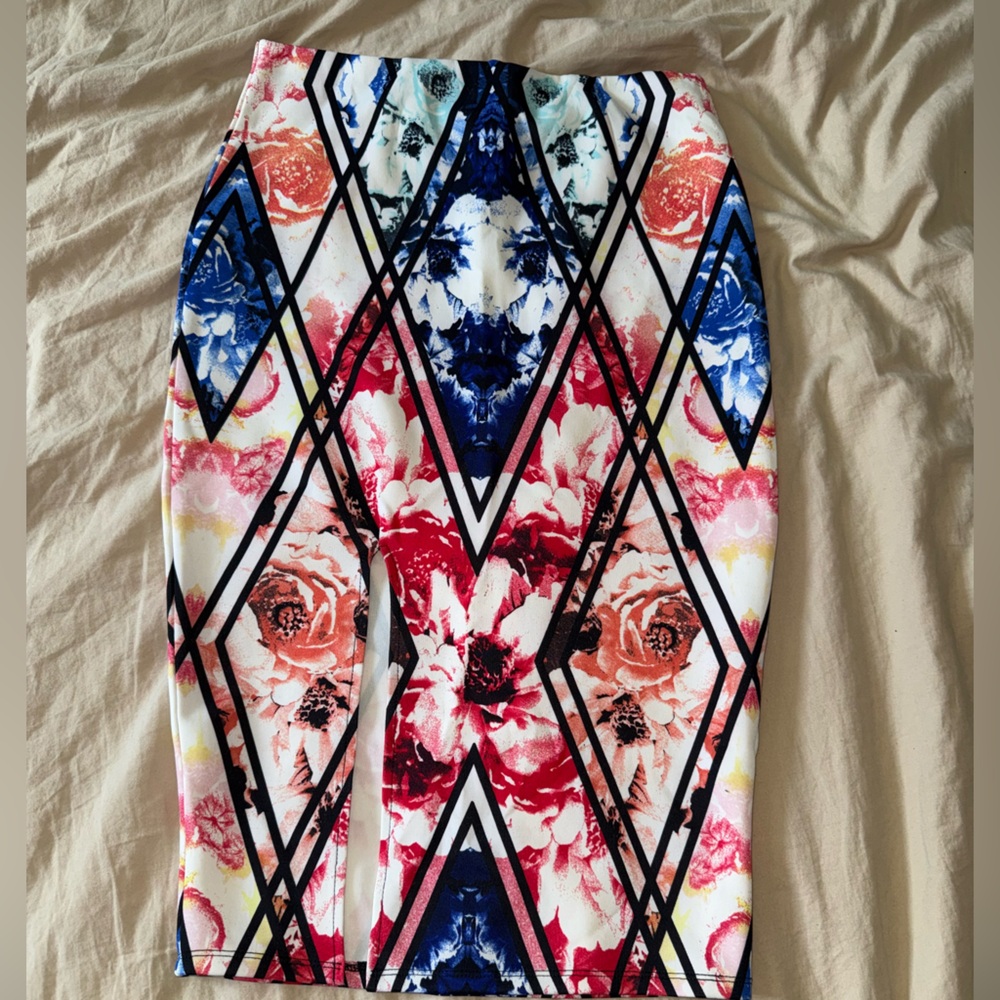 Material Girl Black and Pink Knee-Length Pencil Skirt